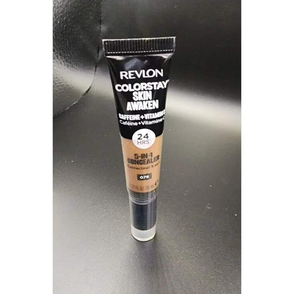 Revlon ColorStay Skin Awaken 5-in1 Concealer + e.l.f. Complexion Brush COMBO Set